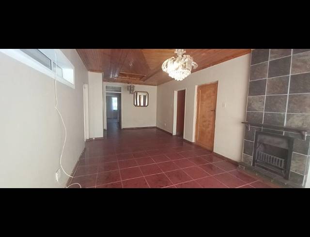 4 BEDROOM HOUSE RENTED IN ALGOA PARK